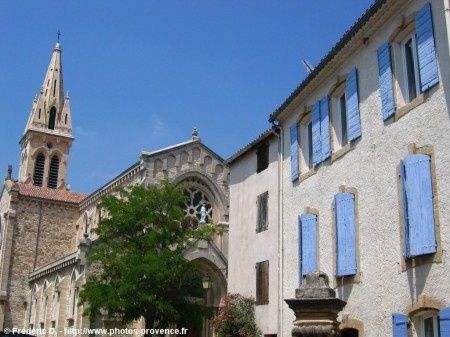 Notre Eglise Notre Dame de Vie à Saint Cannat