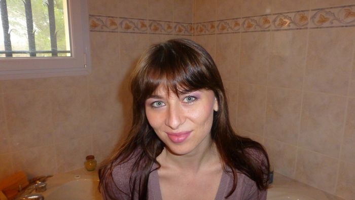 1er essai maquillage par une esthéticienne 