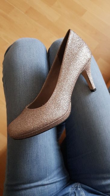 Chaussures de mariée dorées - 1