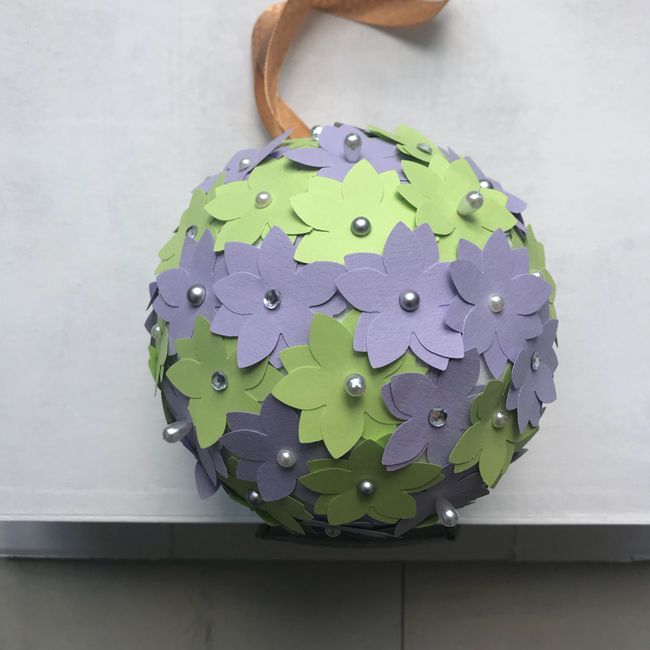 Début diy boules de fleurs en papier - 2