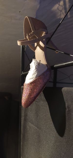 Mes chaussures customisées rose gold holographique 🤩 - 2