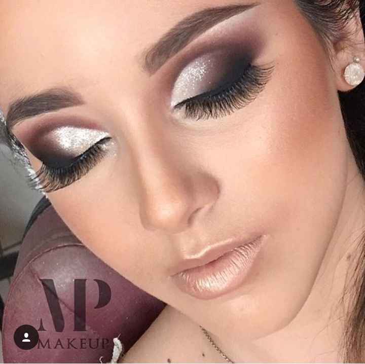 Quel maquillage yeux pour une brune peau légèrement mate ? - 1