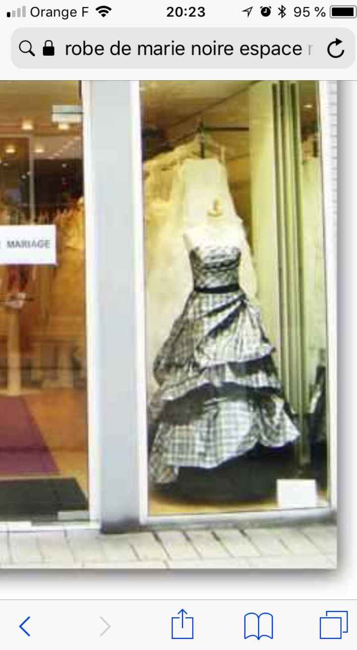 Curiosité couleur de robe - 1