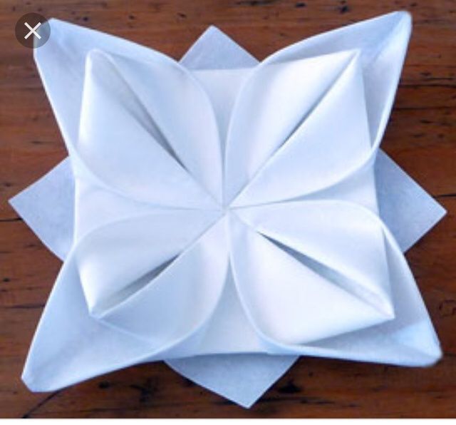 Je cherche des idées de pliage de serviettes en papier - 1