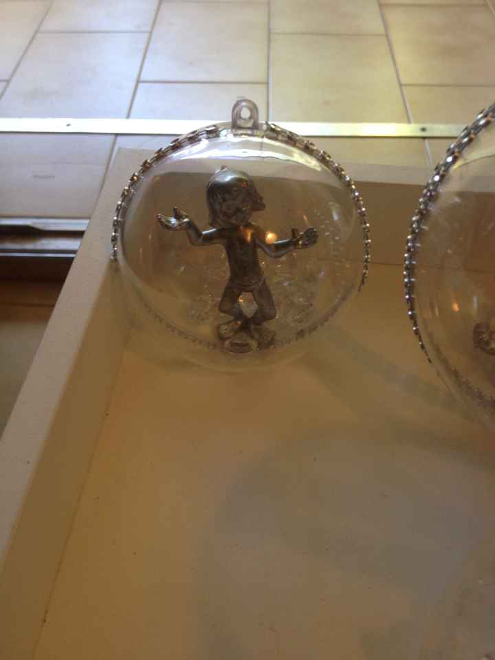 figurines