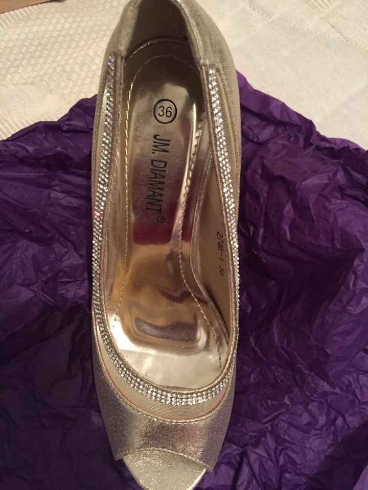 Vos chaussures ! - 1