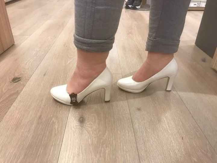 Chaussures trouvé - 1