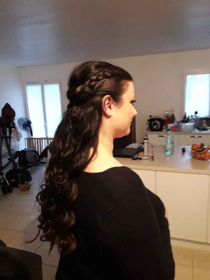  Coiffure avec robe bustier ? - 1