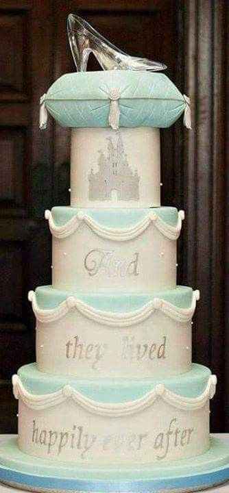 Wedding cake pour les fans de Disney - 2
