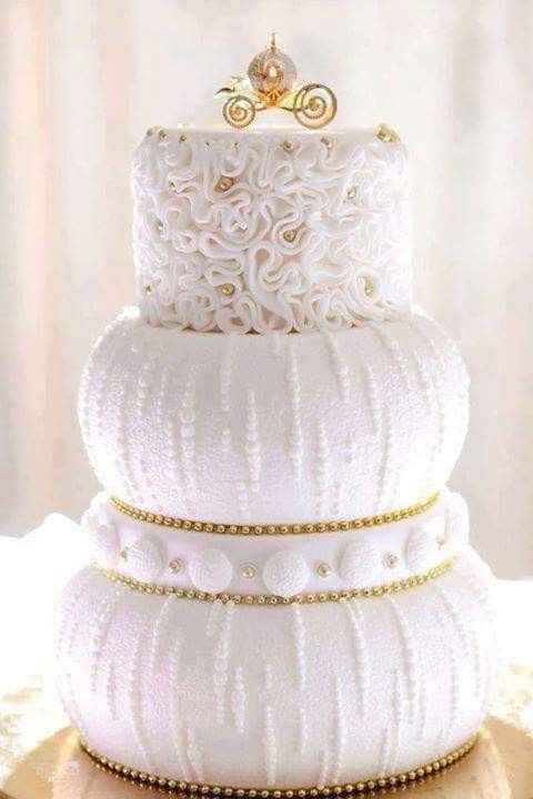 Wedding cake pour les fans de Disney - 5