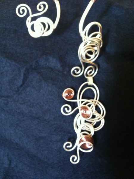 Collier de la mariée (vu de derrière)