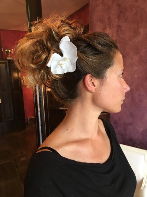 Ma coiffeuse fait des trucs de ouf !! attention les yeux ca pique !! - 2