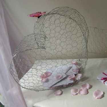 urne coeur grillage