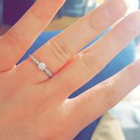 Jacques a dit : "Montre ta bague de fiançailles" ! - 1