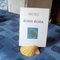 voici l'idée avec menu sur papier couleur lin