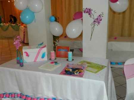 table urne et livre d'or