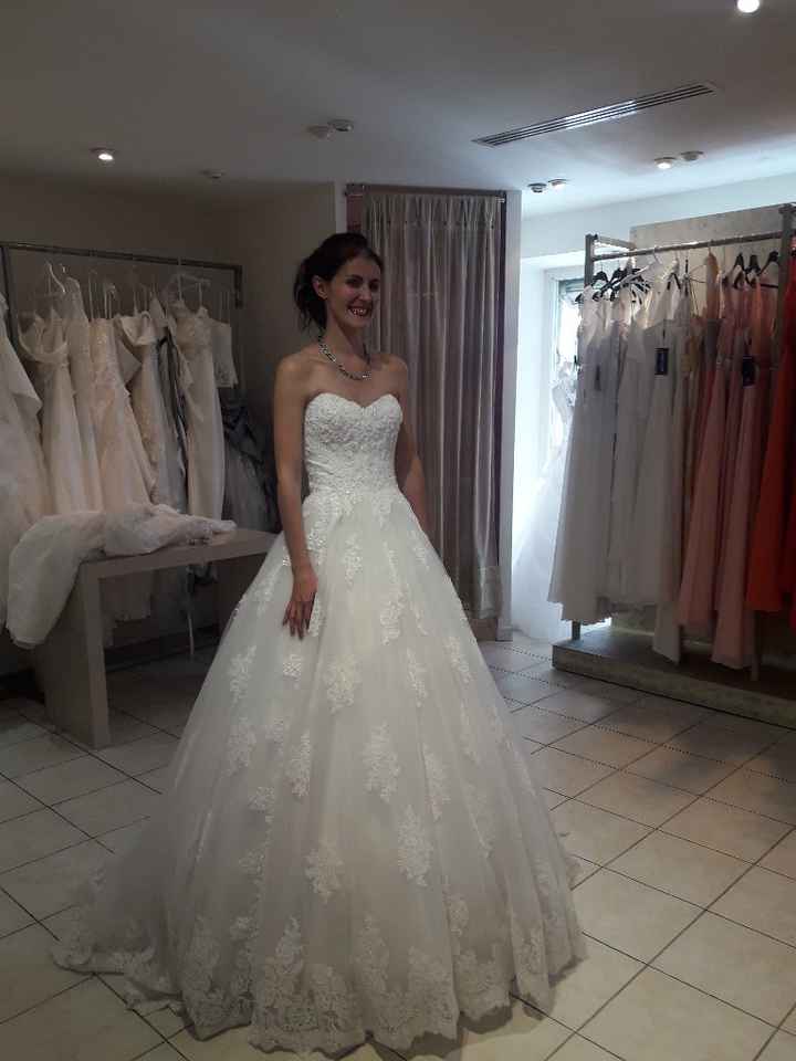 J'ai enfin trouvé ma robe - 1