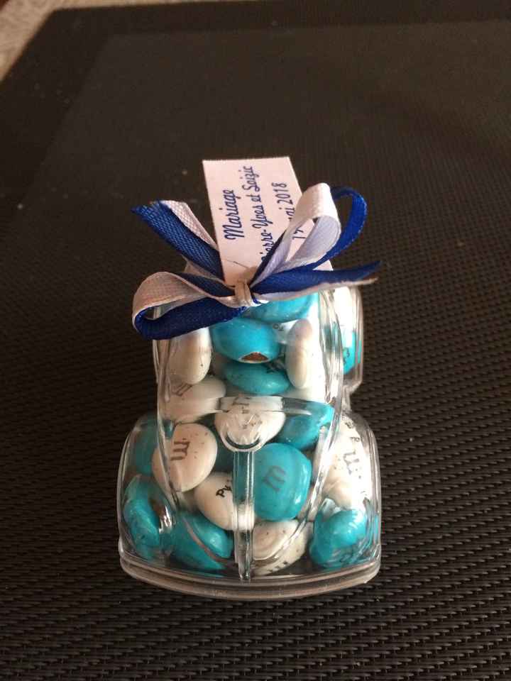 Essaie contenants dragées et M&ms - 1