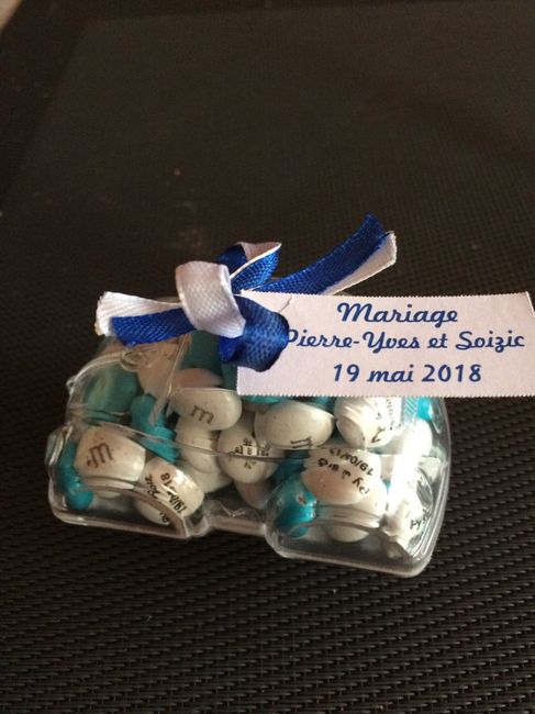 Essaie contenants dragées et M&ms - 3
