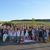 tous les bras en l'air!