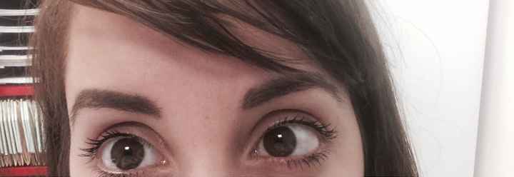 Les sourcils et le regard!! - 1