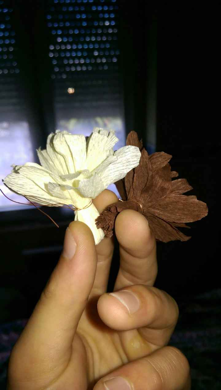 Fleurs en papier crépon