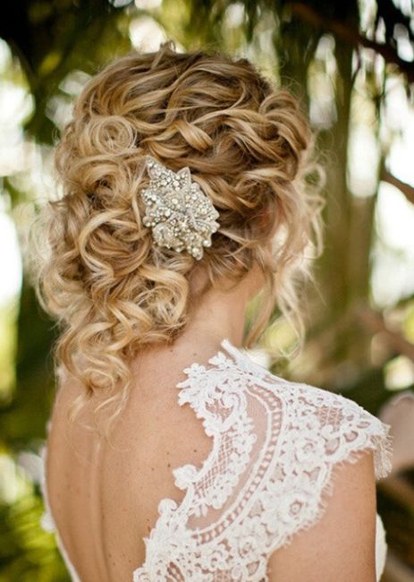 coiffure avec broche