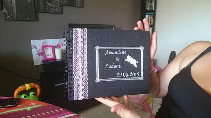 Notre urne et notre livre d'or - 1