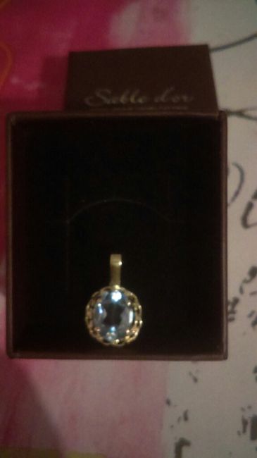 Un beau cadeau - 1
