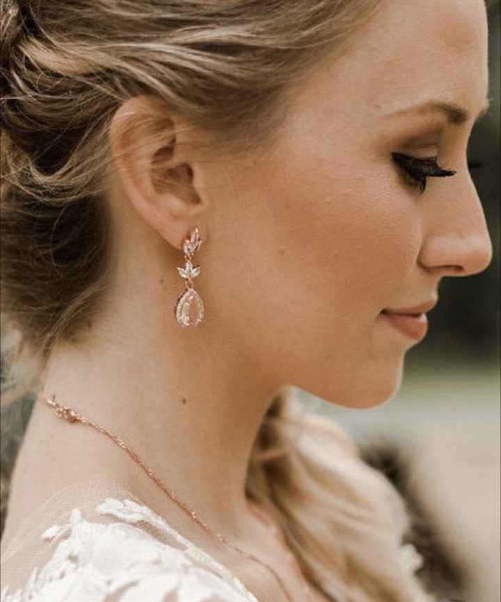 Montrez moi vos boucles d’oreilles - 2