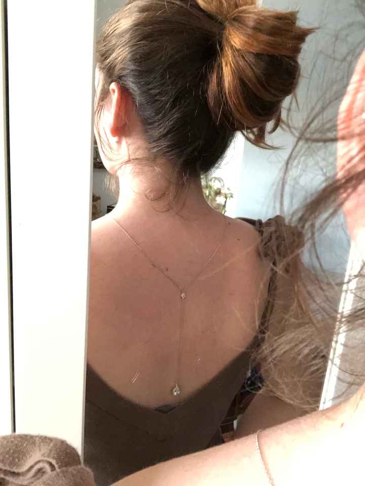 Collier - 1