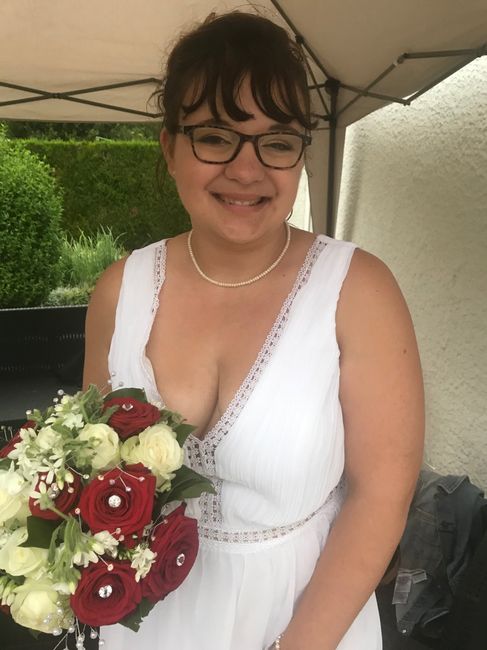 Mariée avec des lunettes 1