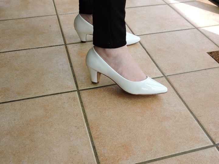 réception chaussure de la mariée