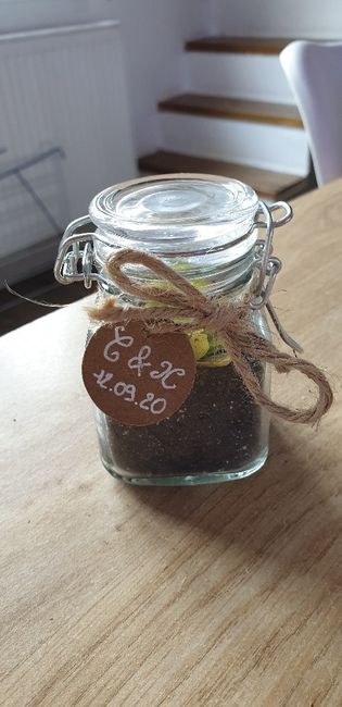 Contenant dragées 8