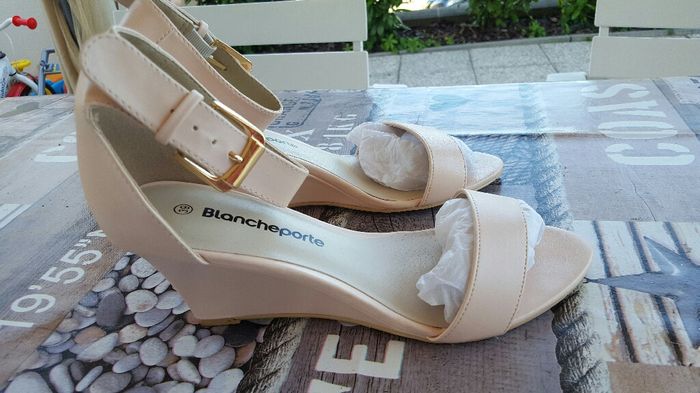 Chaussure reçue, chaussures trop grande!!! - 2