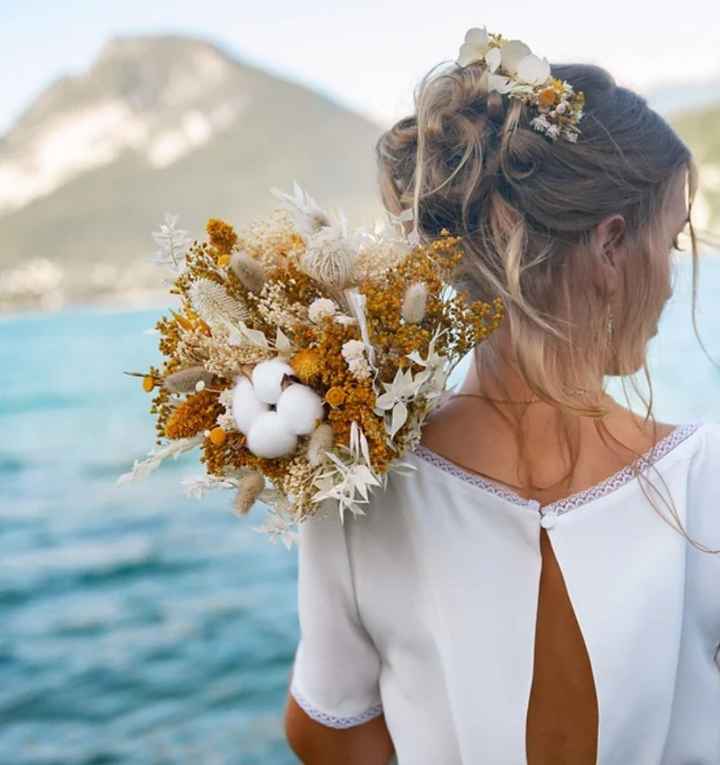 Accessoire cheveux : doré ou argenté ? - 1