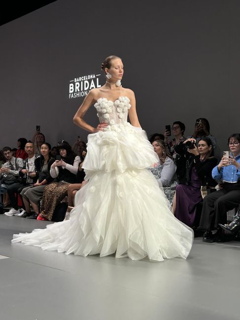 Quelles sont les tendances 2024/2025 pour les robes de mariée ? 🤩 1