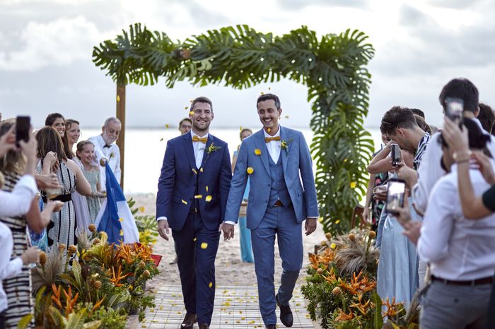 C'est (enfin) l'été ! 8 idées de mariages à la plage 🌊 3