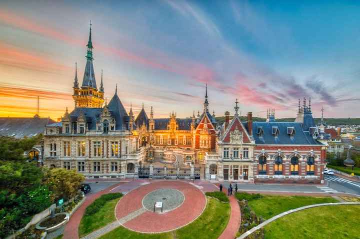 Mariage atypique : dans un palais ? 🤩 - 2