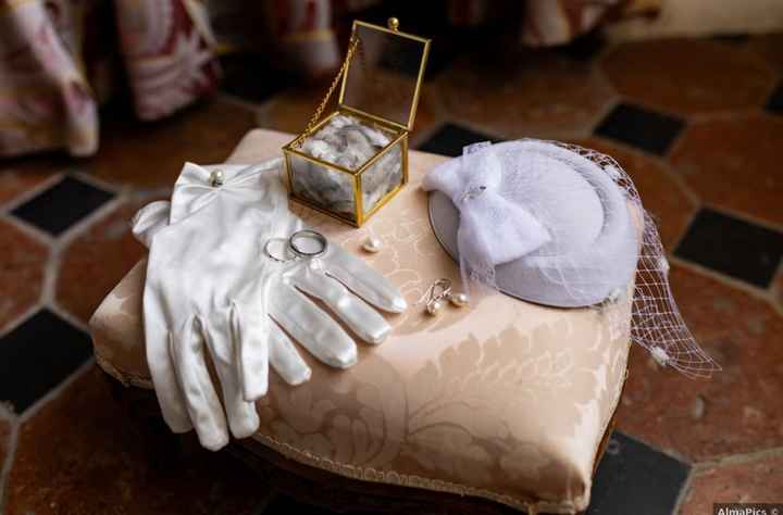 Vintage : vous remontez le temps avec ces accessoires ? 🪶🌺🗝️ - 1