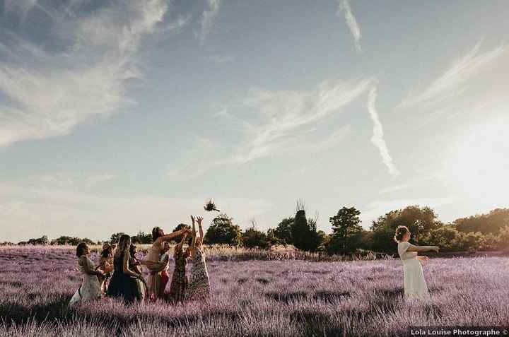 Point sur les traditions : le lancer de bouquet ? ✅❌ - 1