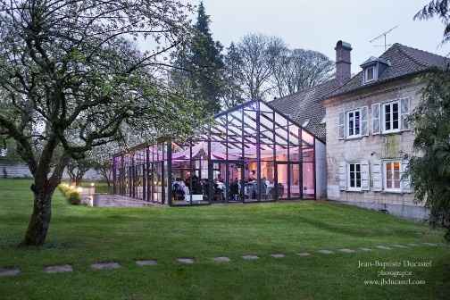 La verrière et une partie du jardin