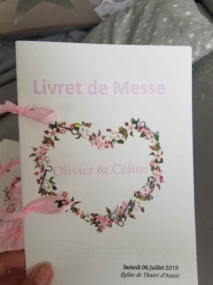 Bâtons et livret de messe - 2