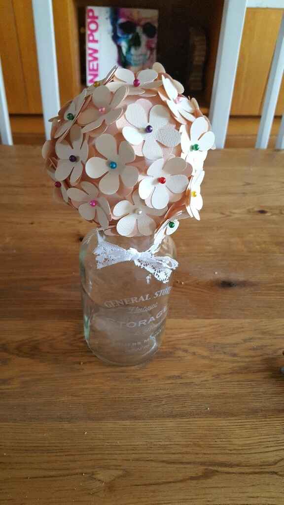 Première boule de fleur papier - 1