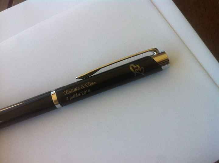 Stylo gravé pour les témoins