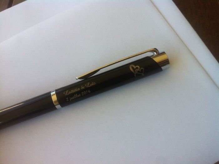 Stylo gravé pour les témoins