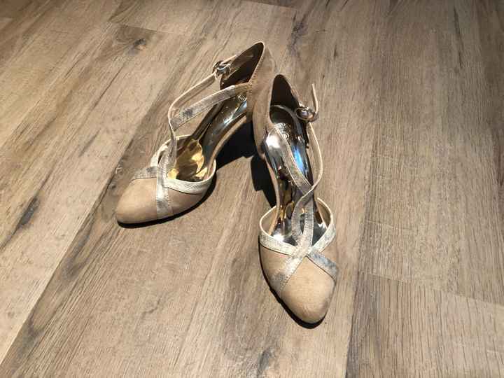 Chaussures trouvées - 1