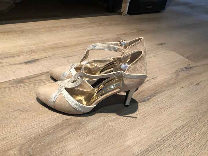 Chaussures trouvées - 2