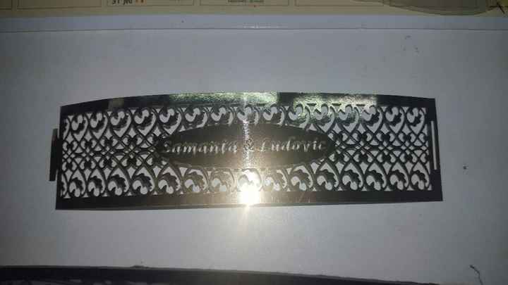 Cintre personnalisé et faire-part - 1