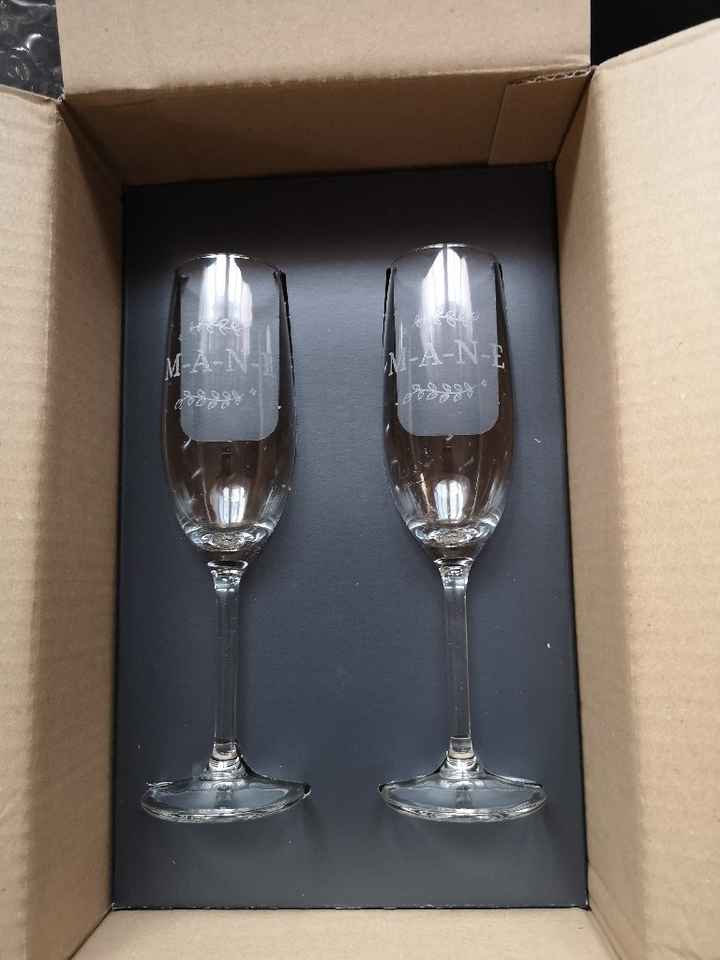 Recherche coupe champagne gravees - 1